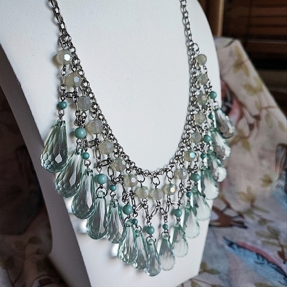 Smoke Acrylic Plastic Faceted Teardrop Black Prong Set Gold Rhinestone Necklace - Picture 12 of 13